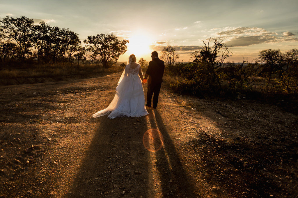 admirando o por do sol lilian e Marcello