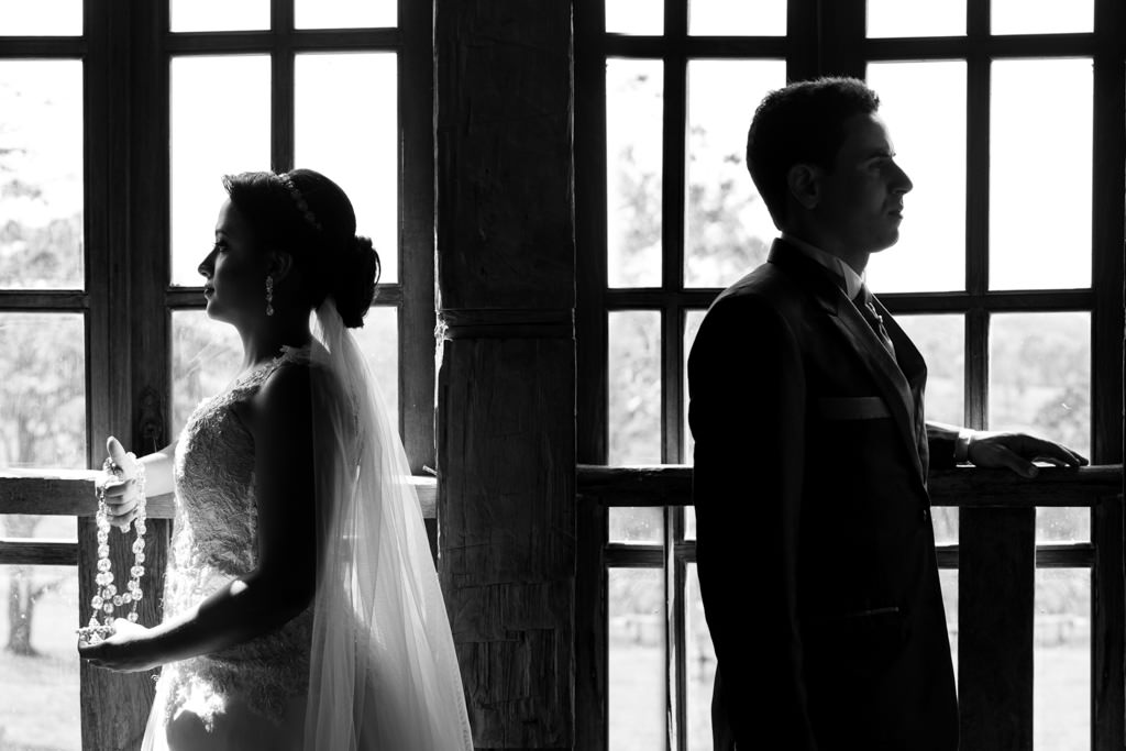 com um linda janela do engenho em sete lagoas a silhueta de cassia e moises