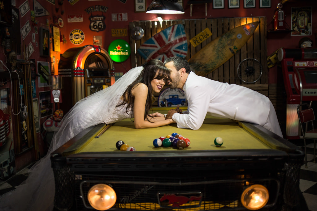 deitados em cima da mesa de sinuca o namoro de henrique e rafaela