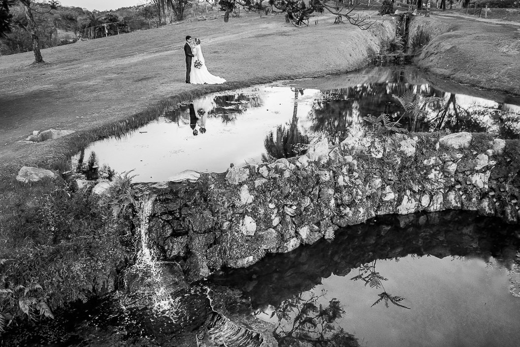 uma vista panorâmica do lago, Driely e William curtindo a linda paisagem
