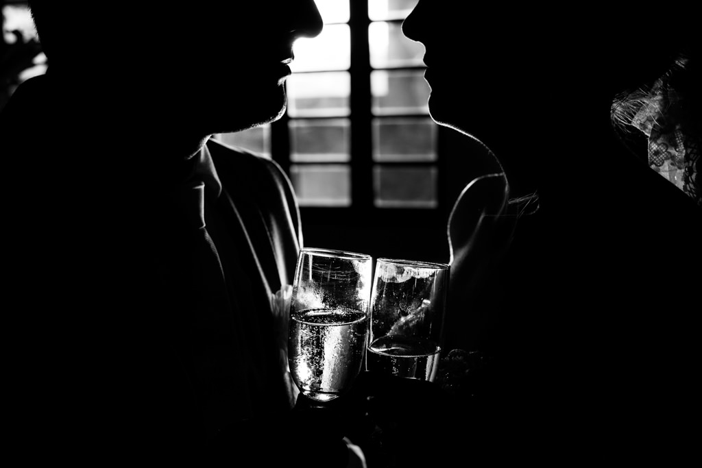 o lindo pôr do sol no condomínio nossa fazenda em belo horizonte formou uma linda silueta na hora do brinde