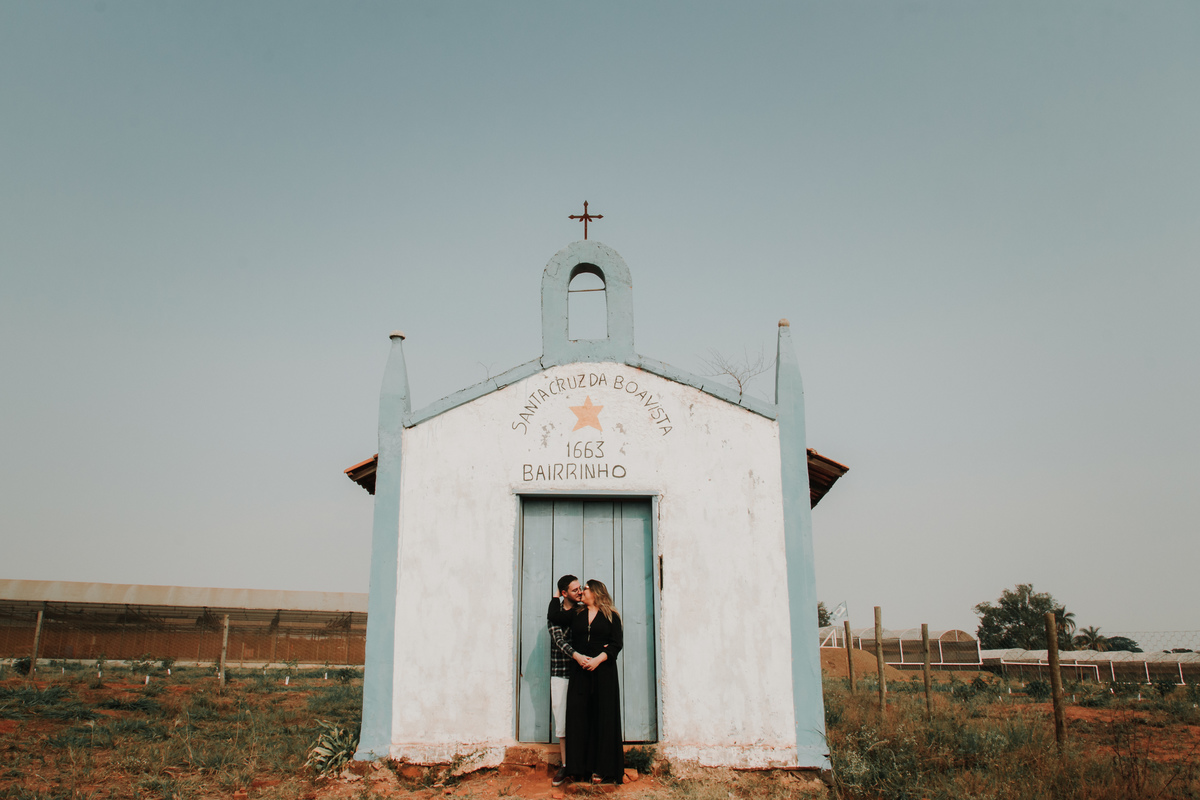 pre-wedding-Holambra-capela-rodrigo-bahia-fotógrafo-de-família-de-mogi-guaçu.jpg