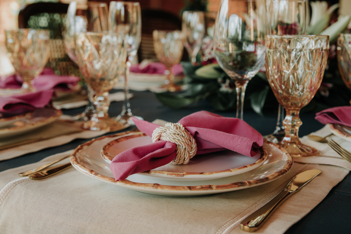 decoração-mesa-posta-prato-taça-rodrigo-bahia-fotógrafo-casamento-mogi-guaçu.jpg