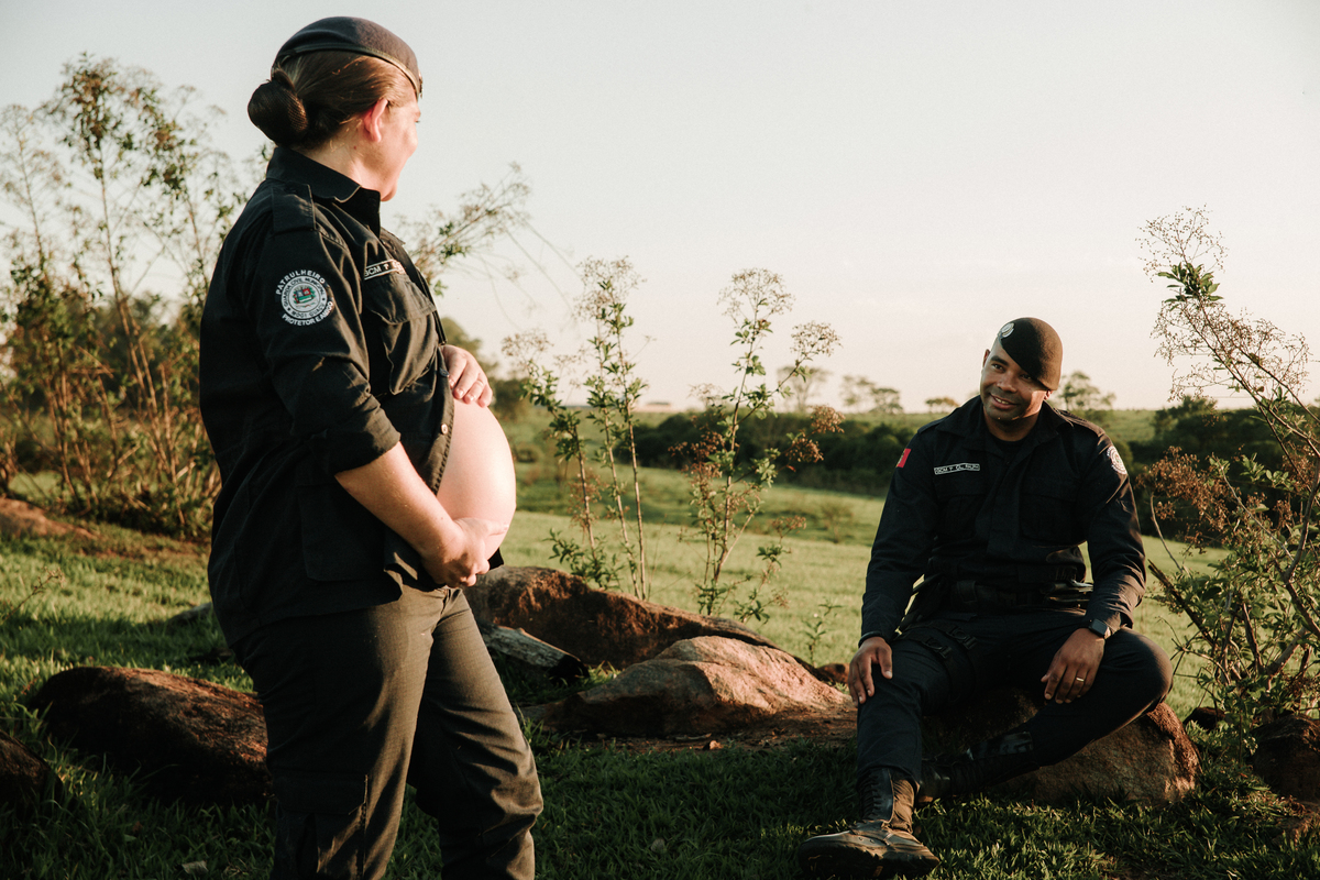 ensaio-gestante-casal-policial-rodrigo-bahia-fotógrafo-de-familia-de-mogi-guaçu.jpg