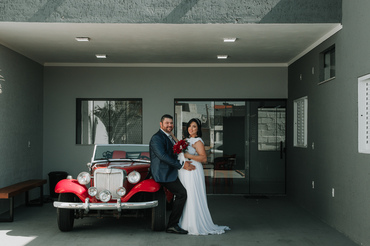 noivos-em-casa-carro-rodrigo-bahia-fotógrafo-casamento-mogi-guaçu.jpg