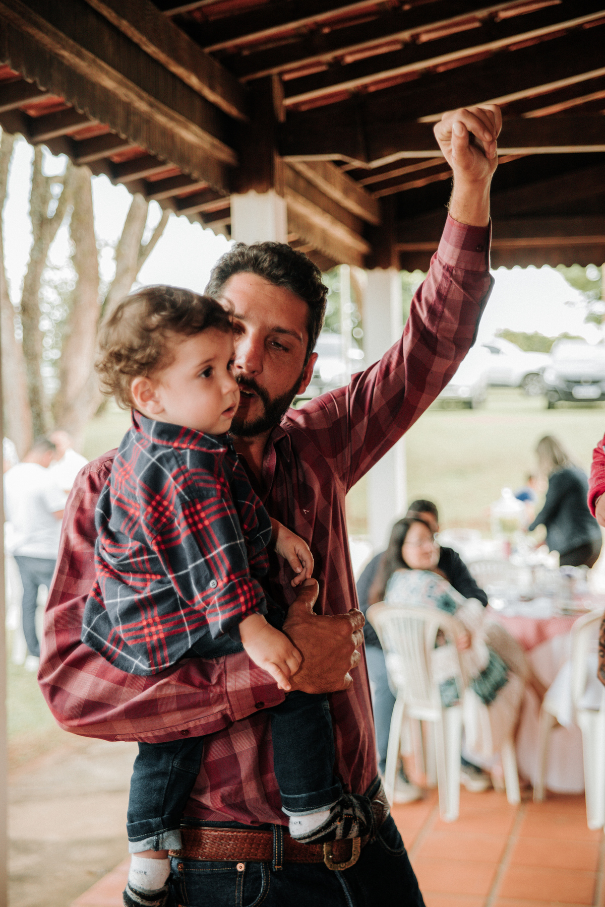 pai-e-filho-festa-infantil-tema-fazendinha-rodrigo-bahia-fotógrafo-de-familia-de-mogi-guaçu.jpg