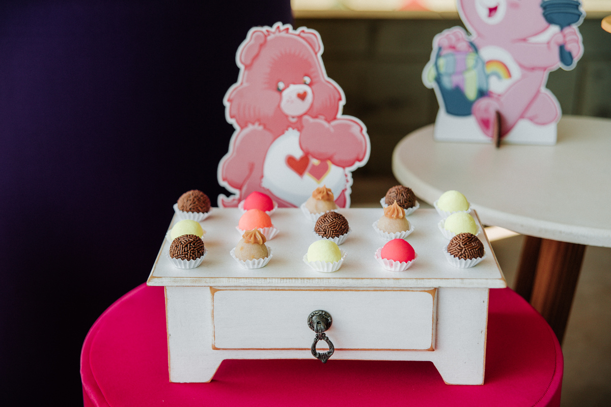 mesa-de-bolo-festa-infantil-tema-ursinhos-carinhosos-brigadeiro-rodrigo-bahia-fotógrafo-de-familia-de-mogi-guaçu.jpg