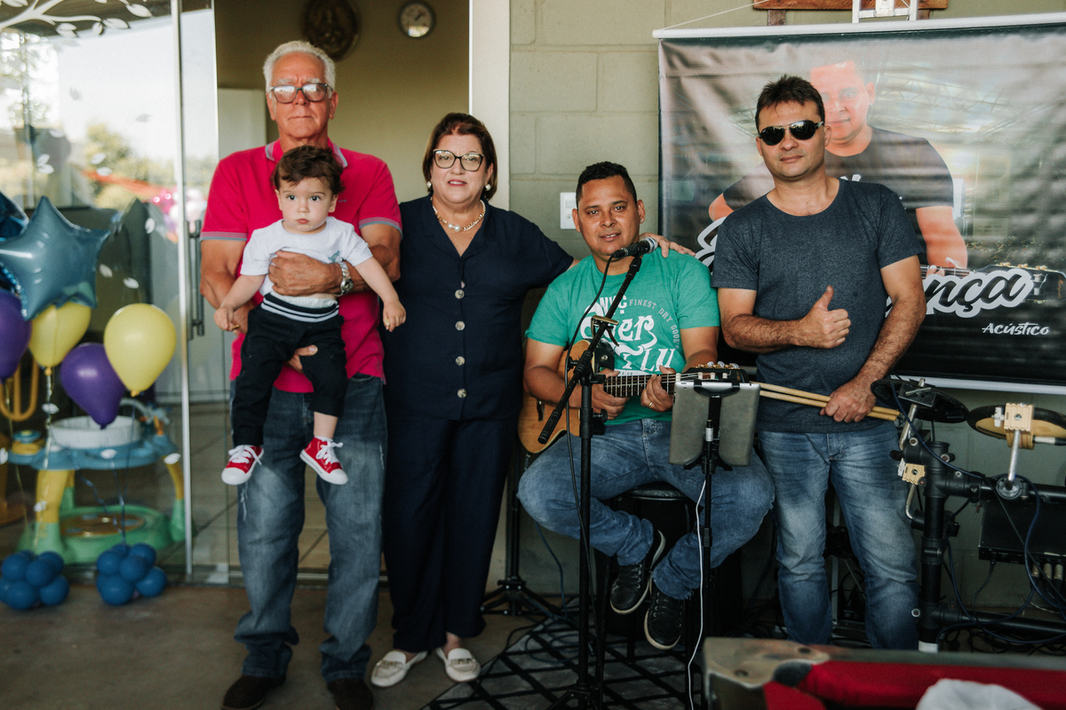 músicos-cantor-festa-infantil-rodrigo-bahia-fotógrafo-de-familia-de-mogi-guaçu.jpg