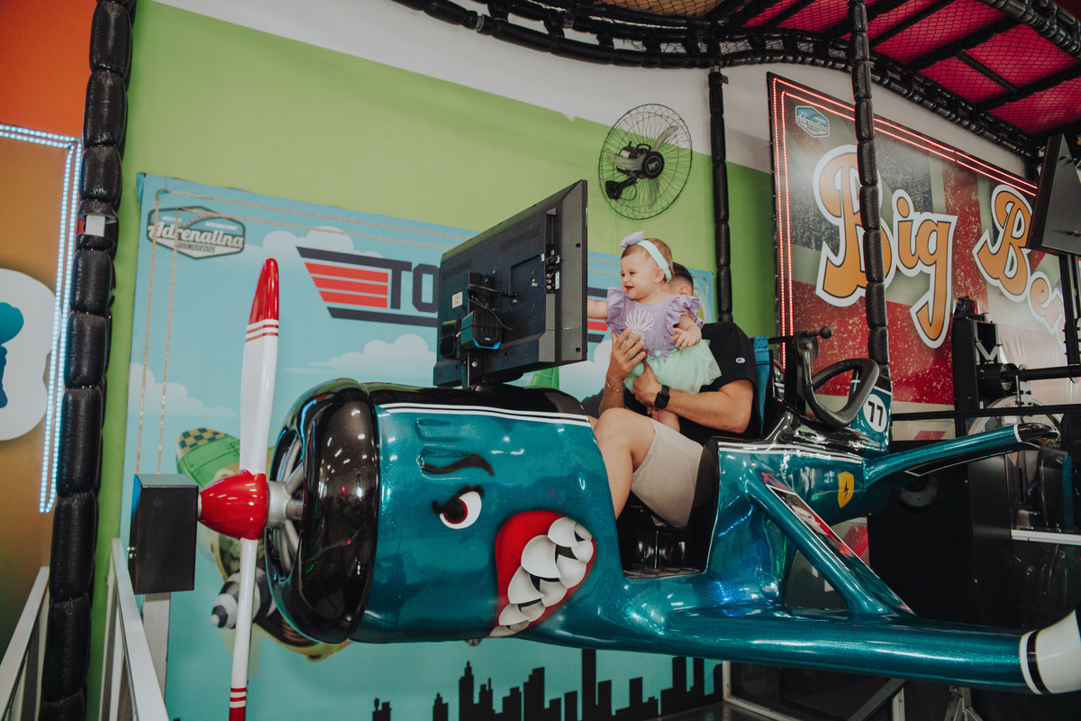 criança-no-aviao-festa-infantil-rodrigo-bahia-fotógrafo-de-familia-de-mogi-guaçu.jpg