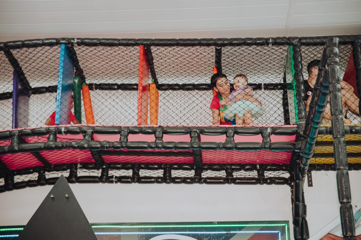 criança-brincando-festa-infantil-rodrigo-bahia-fotógrafo-de-familia-de-mogi-guaçu.jpg