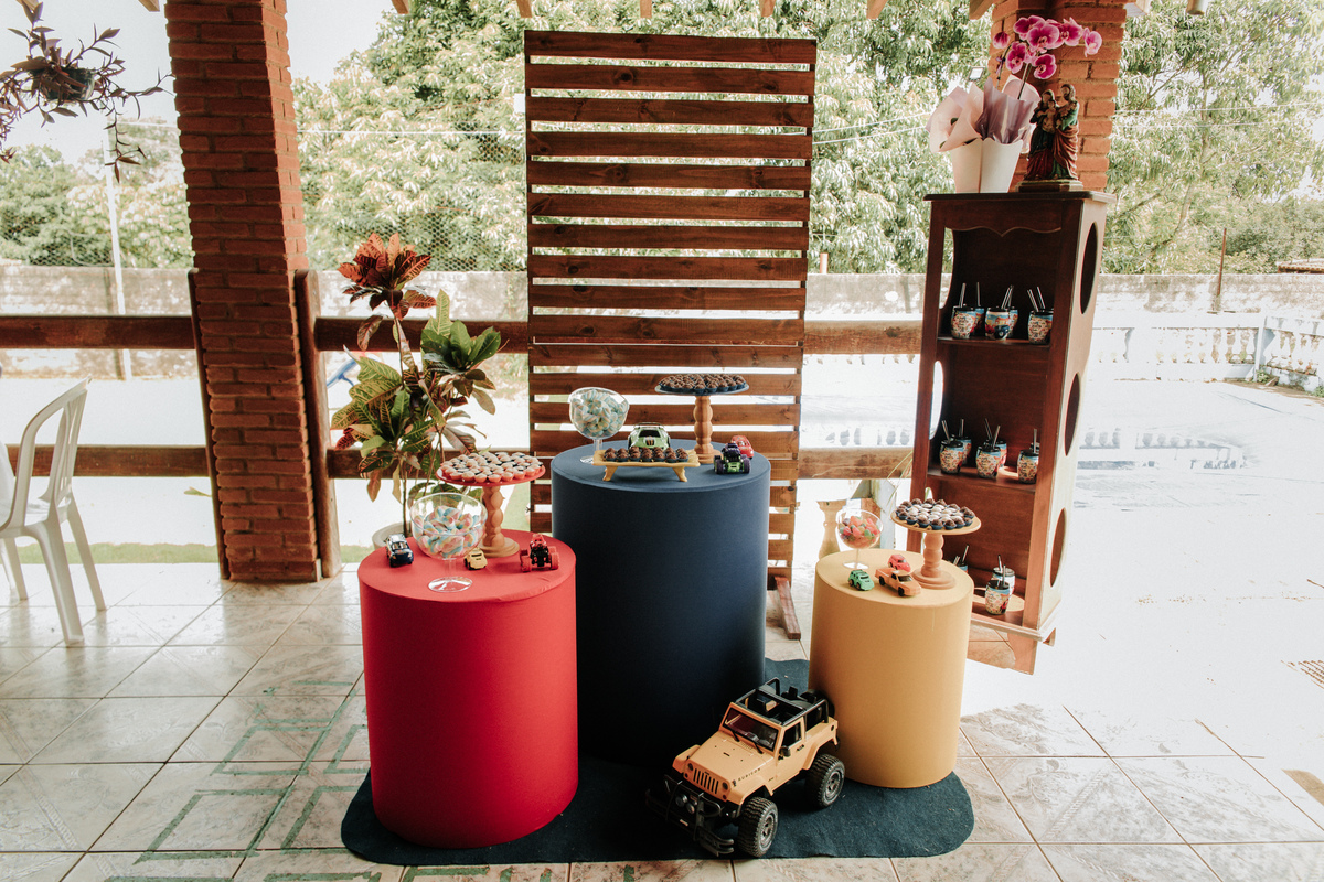 mesa-do-bolo-festa-infantil-rodrigo-bahia-fotógrafo-de-familia-de-mogi-guaçu.jpg
