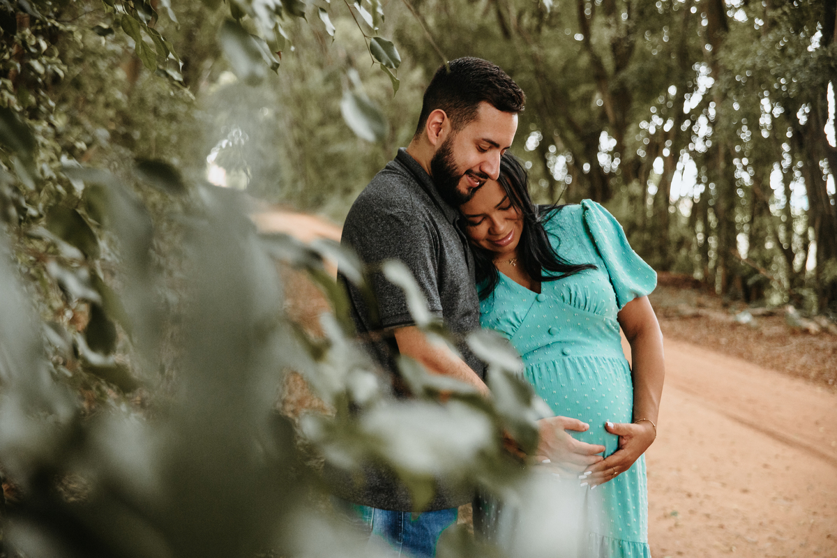 pais-gestante-vestido-azul-ensaio-externo-Holambra-rodrigo-bahia-fotógrafo-casamento-mogi-guaçu.jpg