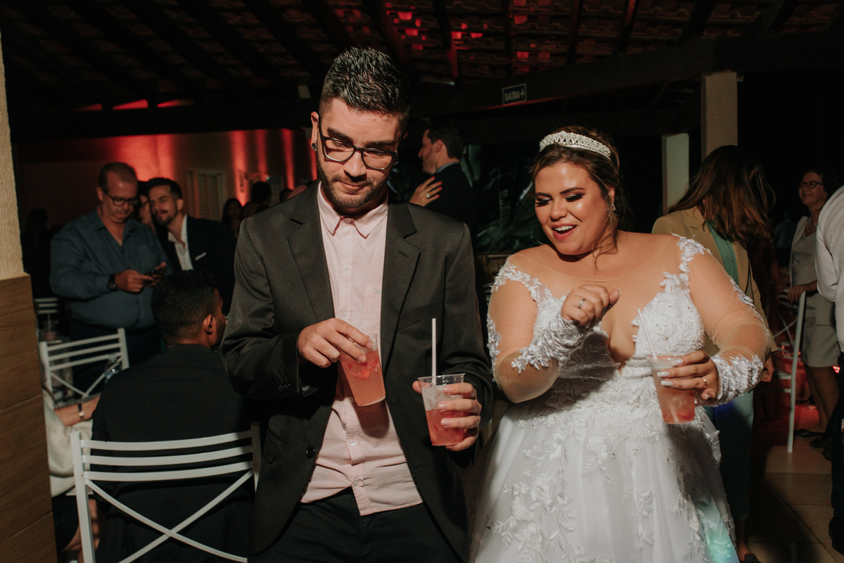 noiva-dançando-rodrigo-bahia-fotógrafo-de-casamento-de-mogi-guaçu.jpg
