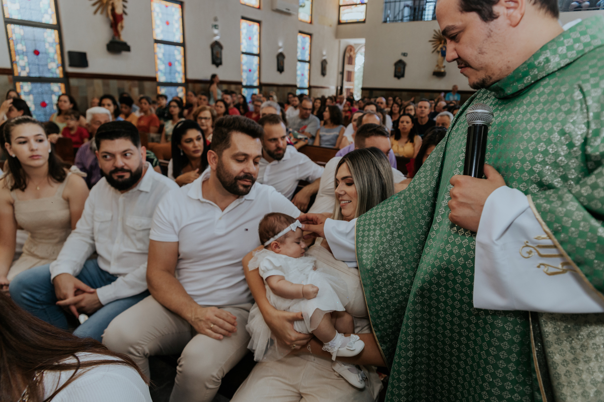batizado-igreja-rodrigo-bahia-fotógrafo-mogi-guaçu.jpg