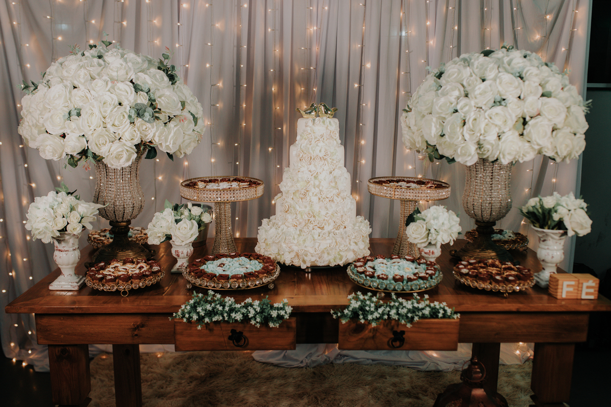mesa-do-bolo-rodrigo-bahia-fotógrafo-casamento-mogi-guaçu.jpg
