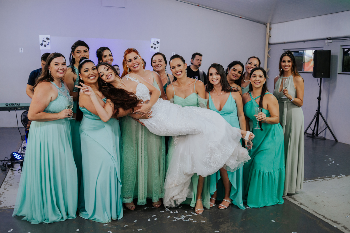 madrinhas-vestido-verde-rodrigo-bahia-fotógrafo-casamento-mogi-guaçu.jpg