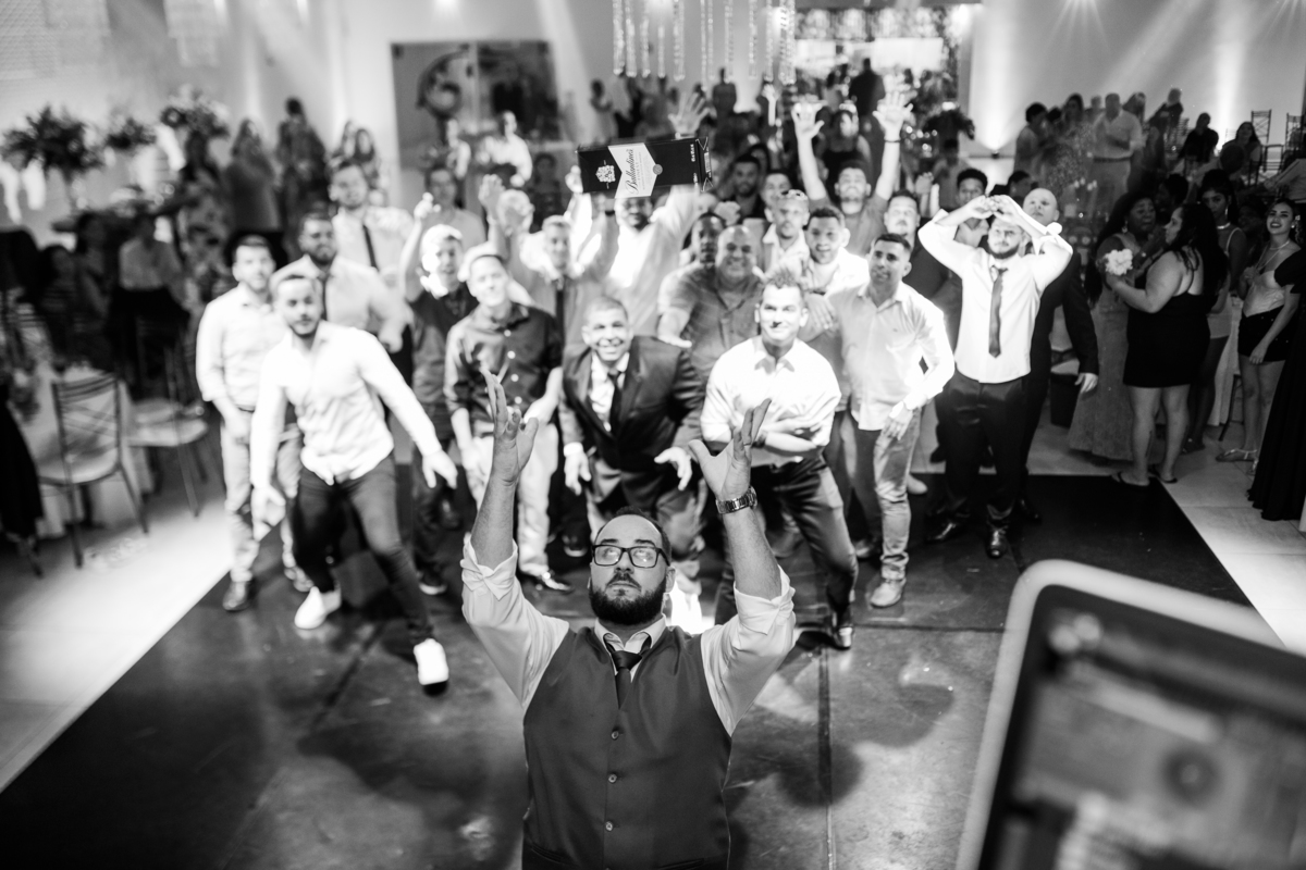recepção-festa-whisky-noivo-rodrigo-bahia-fotógrafo-casamento-mogi-guaçu.jpg