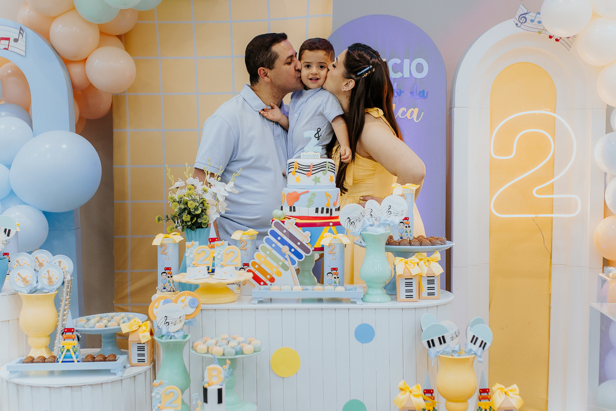 benicio-com-os-pais-aniversario-mogi-guacu.jpg