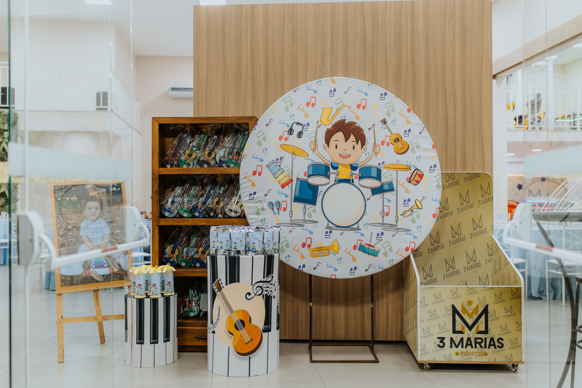 decoracao-aniversario-benicio-tema-musica.jpg