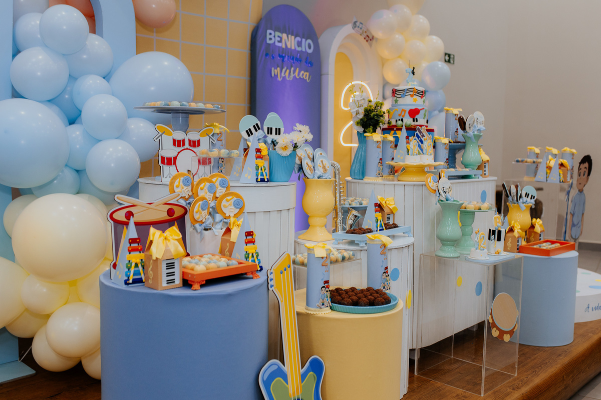 decoracao-aniversario-benicio-tema-musica.jpg