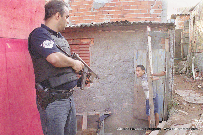 Invasão de favela