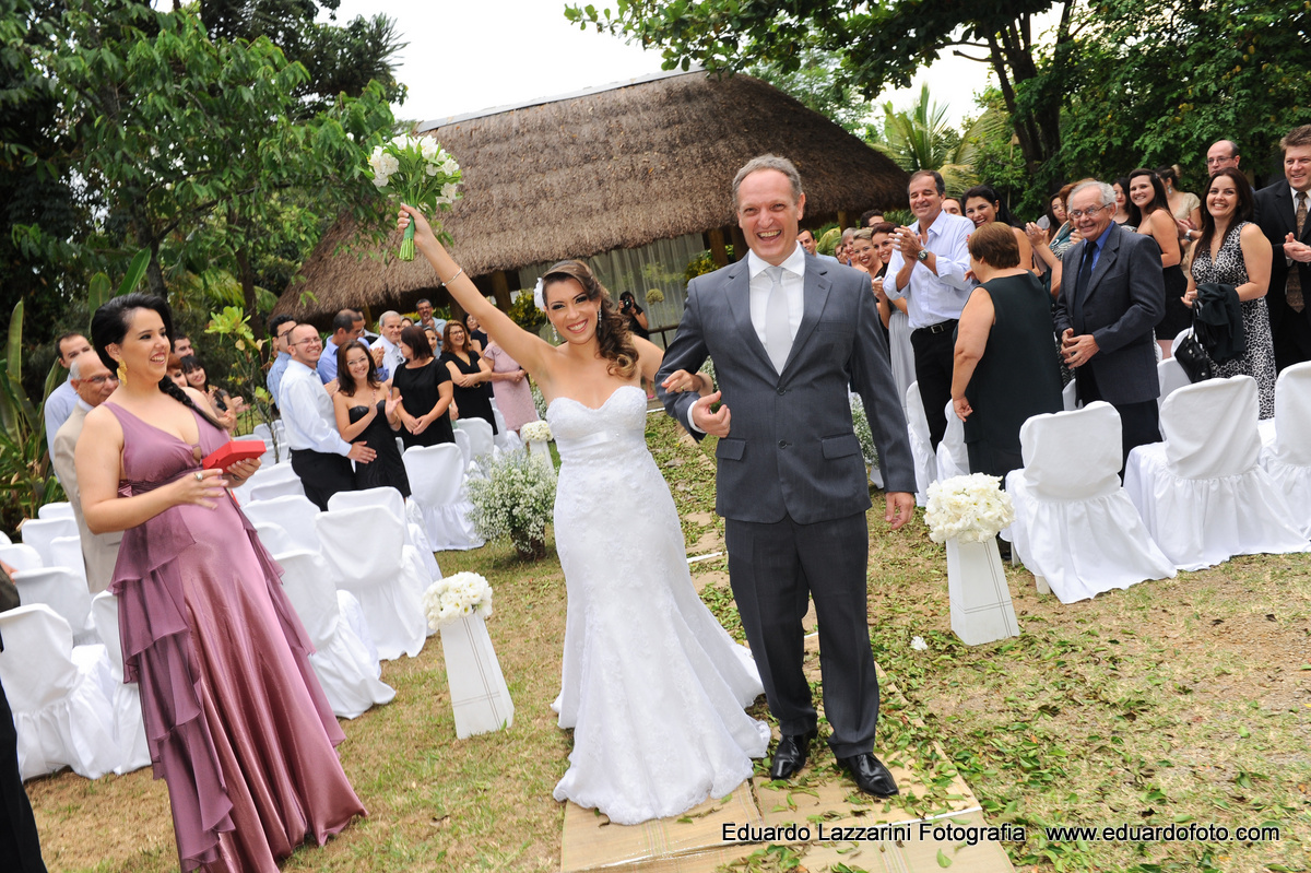 CASAMENTO Priscila e Sergio em TAUBATE  FOTOGRAFO EDUARDO LAZZARINI   BUFFET SABOR E ARTE  PINDAMONHANGABA