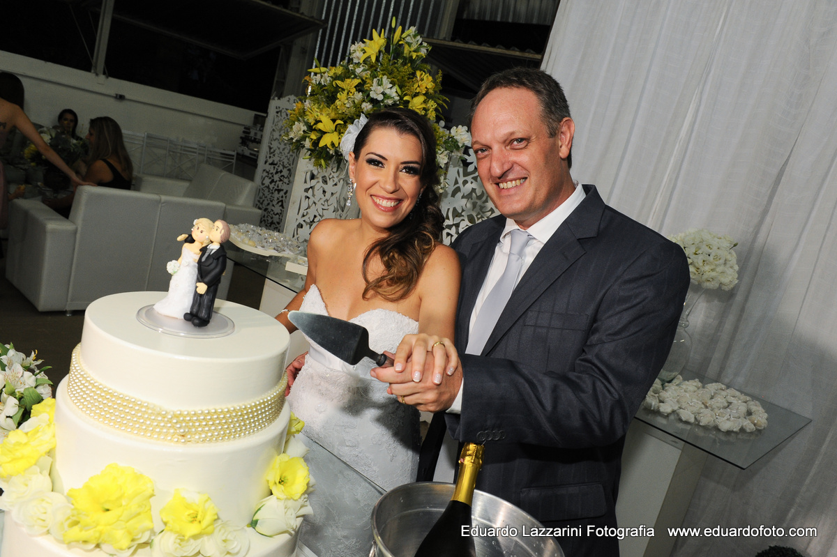 CASAMENTO Priscila e Sergio em TAUBATE  FOTOGRAFO EDUARDO LAZZARINI   BUFFET SABOR E ARTE  PINDAMONHANGABA