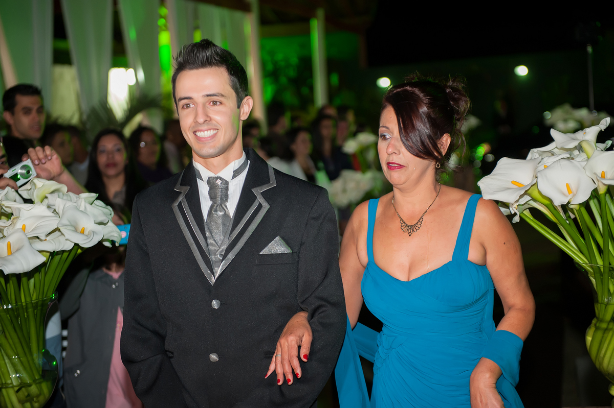 CASAMENTO TAUBATÉ Luciane e Julio FOTOGRAFO EDUARDO LAZZARINI FOTOGRAFO DE CASAMENTOS EM TAUBATE SP