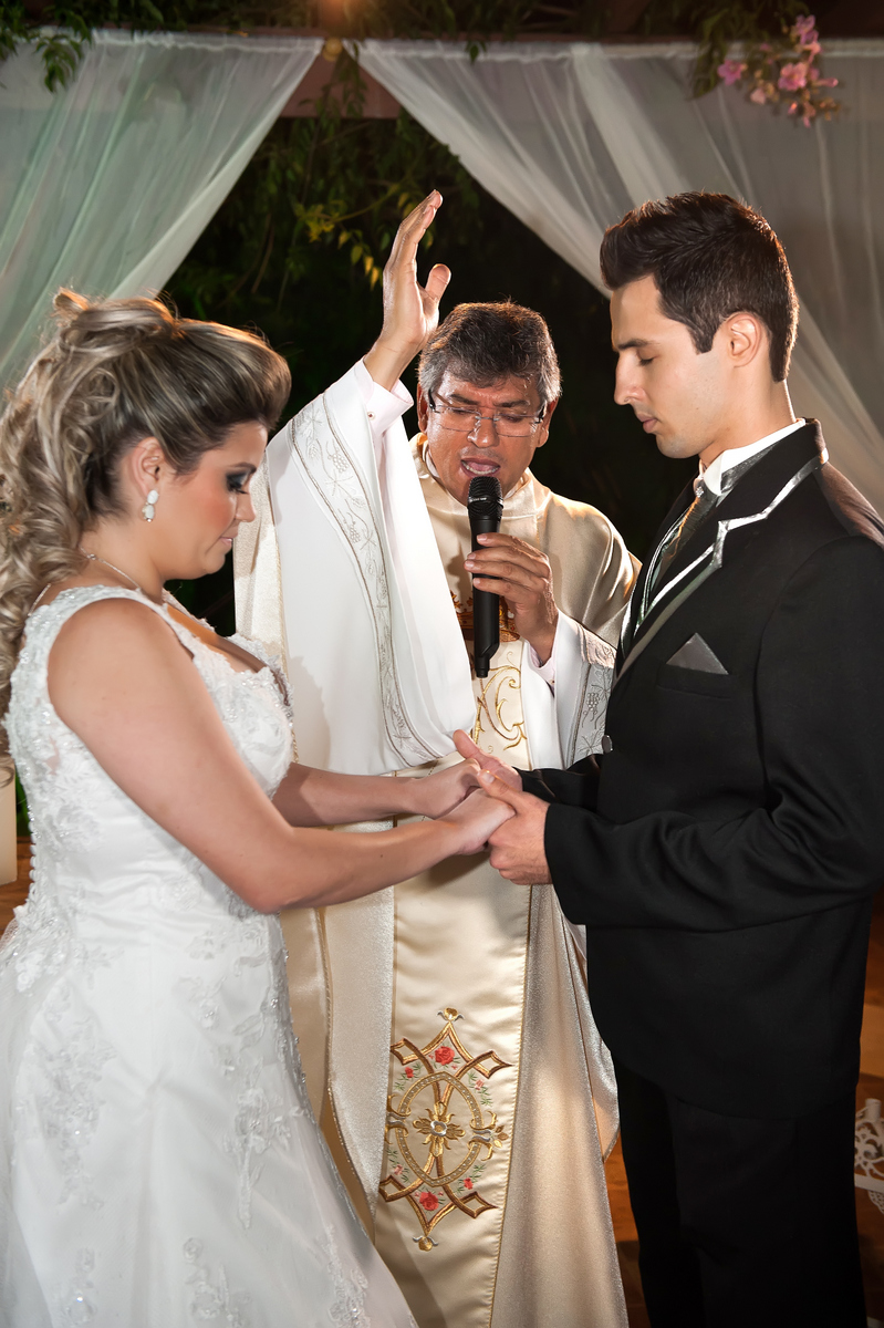 CASAMENTO TAUBATÉ Luciane e Julio FOTOGRAFO EDUARDO LAZZARINI FOTOGRAFO DE CASAMENTOS EM TAUBATE SP