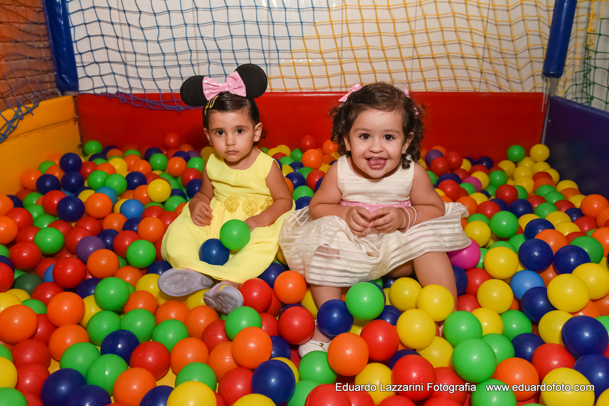 ANIVERSÁRIO TAUBATÉ Carolina 2 anos FOTOGRAFO EDUARDO LAZZARINI FOTOGRAFO DE ANIVERSÁRIOS EM TAUBATE SP