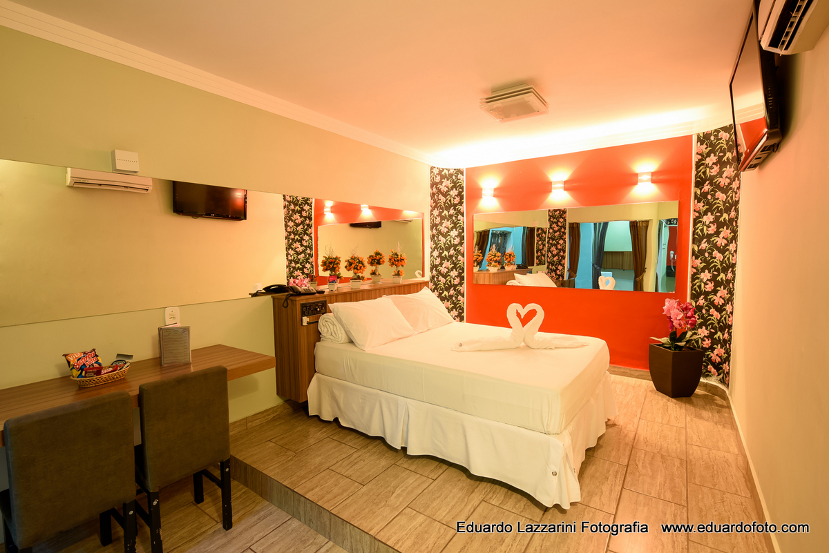 FOTOGRAFIA CORPORATIVA EMPRESARIAL TAUBATE SP Motel do Vale FOTÓGRAFO EDUARDO LAZZARINI