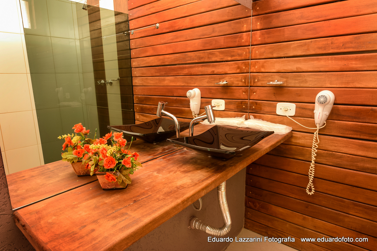 FOTOGRAFIA CORPORATIVA EMPRESARIAL TAUBATE SP Motel do Vale FOTÓGRAFO EDUARDO LAZZARINI