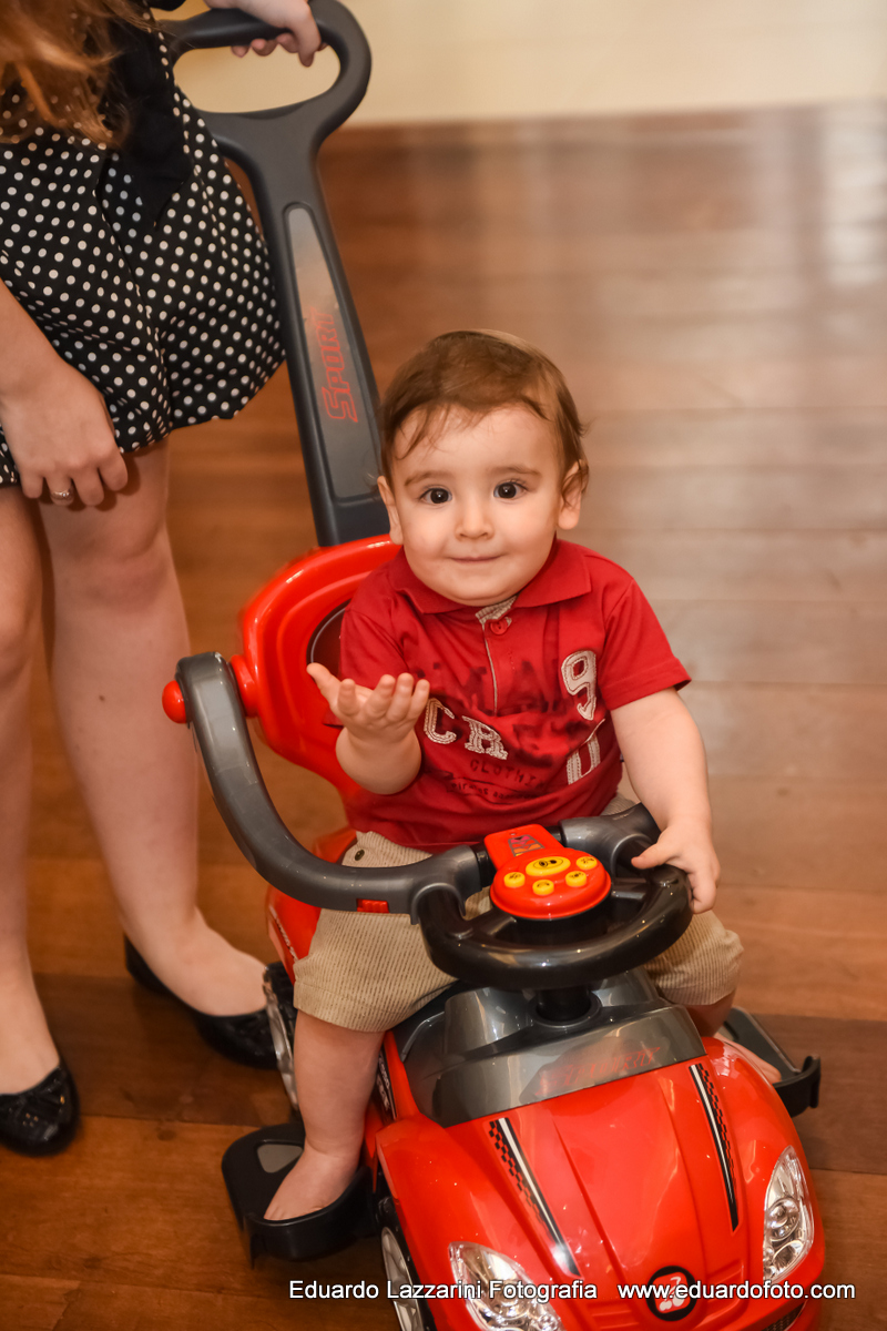 ANIVERSÁRIO TAUBATÉ Rodrigo 1 ano FOTOGRAFO EDUARDO LAZZARINI FOTOGRAFO DE ANIVERSÁRIOS EM TAUBATE SP