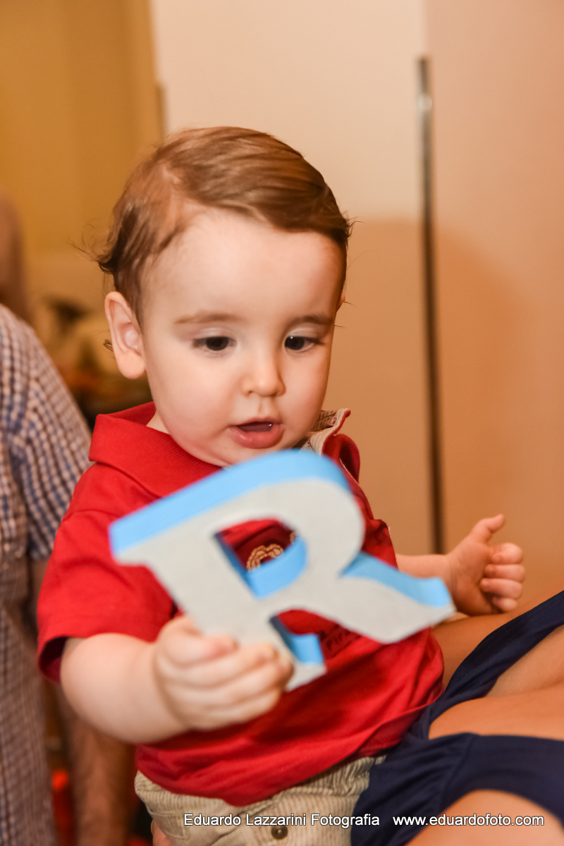 ANIVERSÁRIO TAUBATÉ Rodrigo 1 ano FOTOGRAFO EDUARDO LAZZARINI FOTOGRAFO DE ANIVERSÁRIOS EM TAUBATE SP