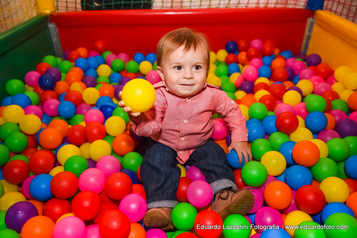 ANIVERSÁRIO TAUBATÉ João Pedro 1 ano FOTOGRAFO EDUARDO LAZZARINI FOTOGRAFO DE ANIVERSÁRIOS EM TAUBATE SP