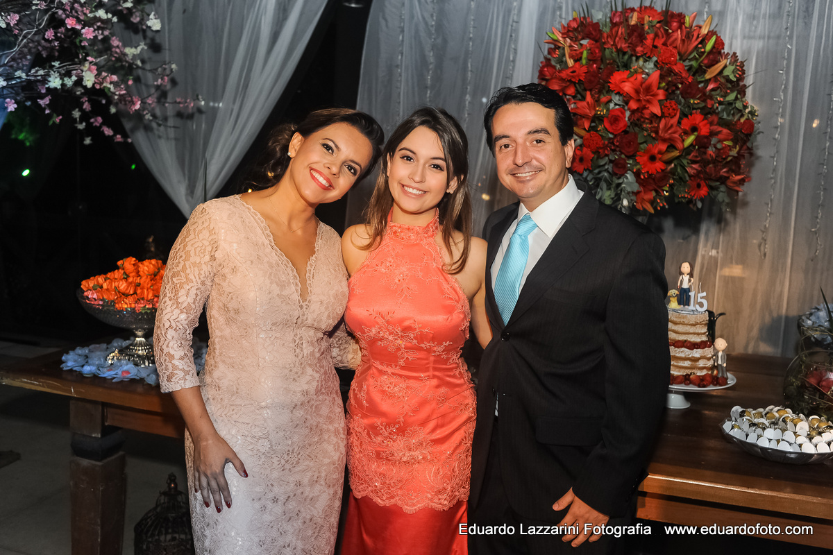 ANIVERSÁRIO TAUBATÉ Maria Julia 15 anos FOTOGRAFO EDUARDO LAZZARINI FOTOGRAFO DE ANIVERSÁRIOS EM TAUBATE SP