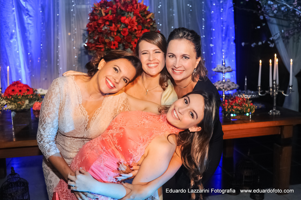 ANIVERSÁRIO TAUBATÉ Maria Julia 15 anos FOTOGRAFO EDUARDO LAZZARINI FOTOGRAFO DE ANIVERSÁRIOS EM TAUBATE SP