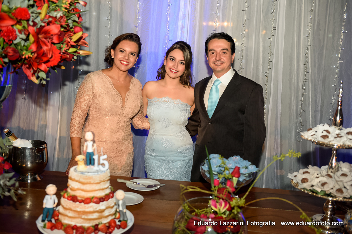 ANIVERSÁRIO TAUBATÉ Maria Julia 15 anos FOTOGRAFO EDUARDO LAZZARINI FOTOGRAFO DE ANIVERSÁRIOS EM TAUBATE SP