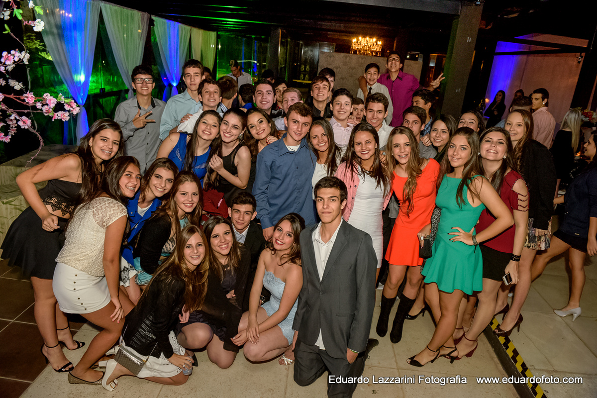 ANIVERSÁRIO TAUBATÉ Maria Julia 15 anos FOTOGRAFO EDUARDO LAZZARINI FOTOGRAFO DE ANIVERSÁRIOS EM TAUBATE SP