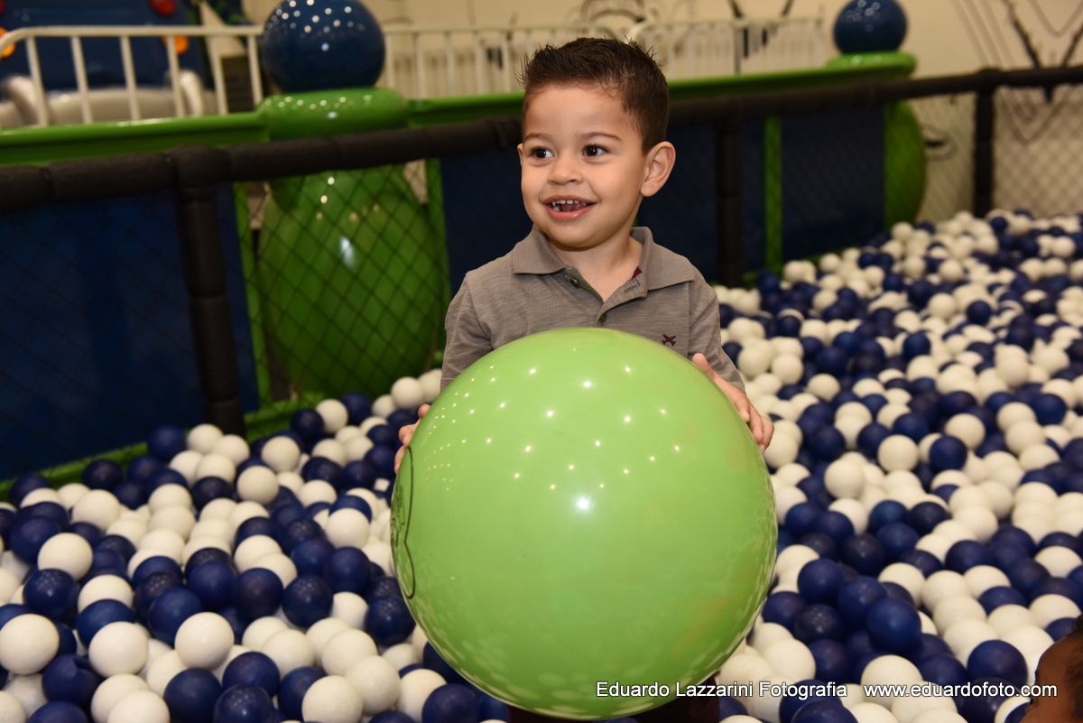 ANIVERSÁRIO TAUBATÉ Kauan 3 anos FOTOGRAFO EDUARDO LAZZARINI FOTOGRAFO DE ANIVERSÁRIOS EM TAUBATE SP