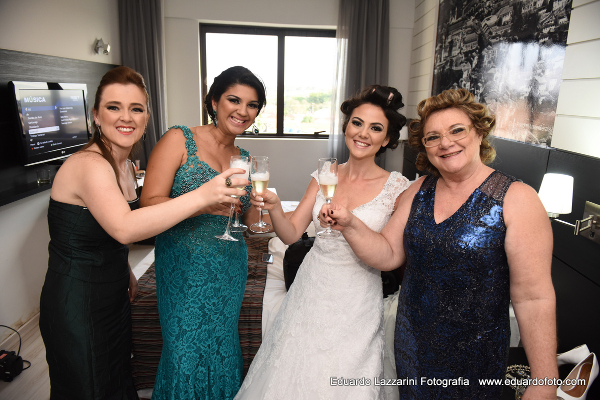 CASAMENTO TAUBATÉ Fabiane e Erick FOTOGRAFO EDUARDO LAZZARINI FOTOGRAFO DE CASAMENTOS EM TAUBATE SP