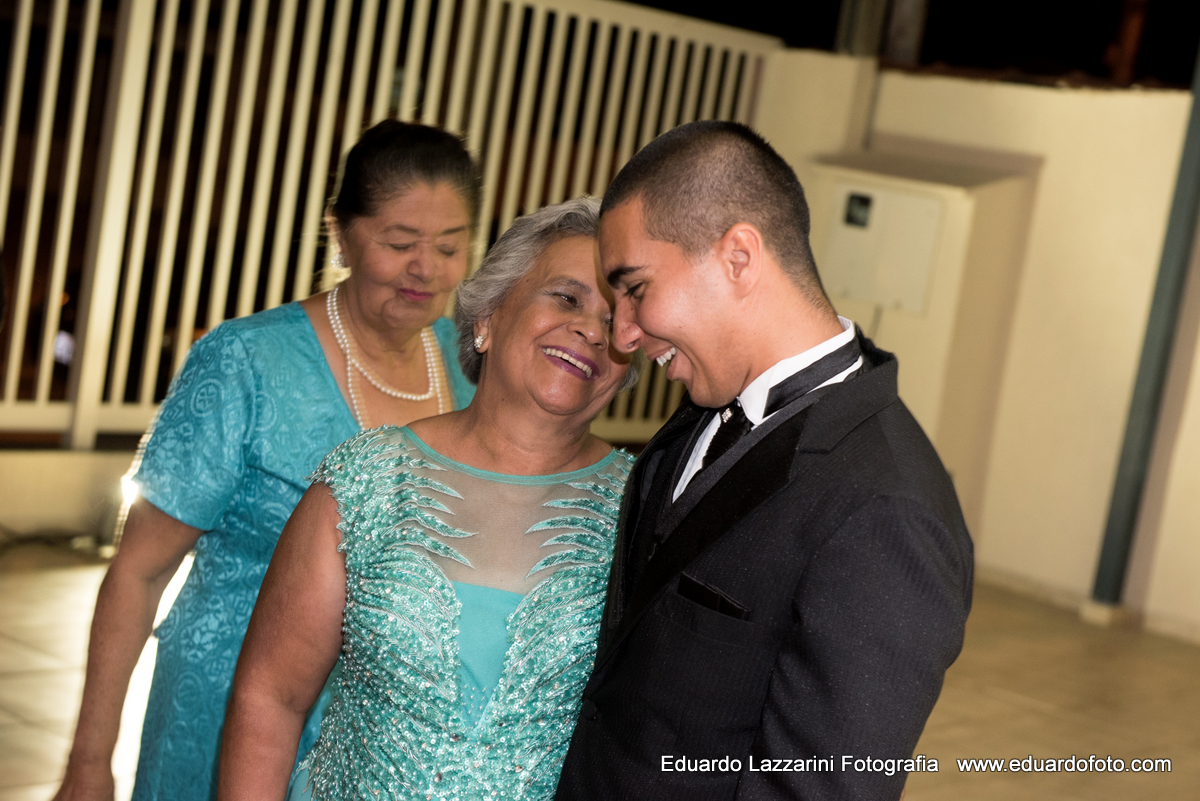 CASAMENTO TAUBATÉ Larissa e Cristiano FOTOGRAFO EDUARDO LAZZARINI FOTOGRAFO DE CASAMENTOS EM TAUBATE SP