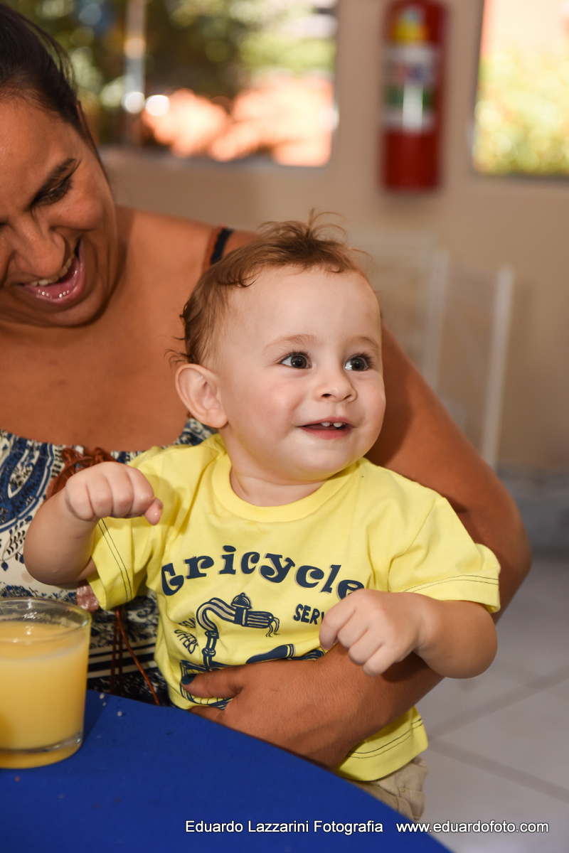 ANIVERSÁRIO TAUBATÉ Gustavo 1 ano FOTOGRAFO EDUARDO LAZZARINI FOTOGRAFO DE ANIVERSÁRIOS EM TAUBATE SP