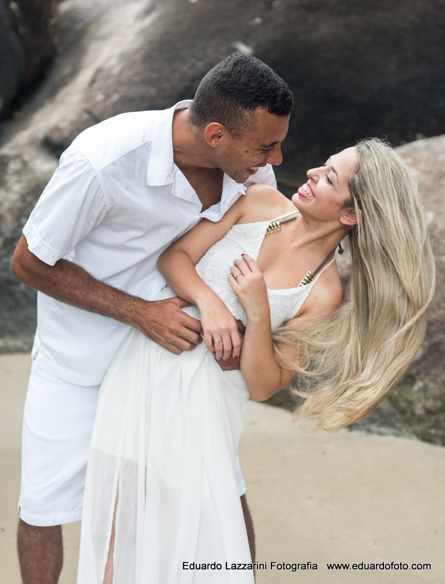 CASAMENTO TAUBATÉ ENSAIO Carol e Felipe FOTOGRAFO EDUARDO LAZZARINI FOTOGRAFO DE CASAMENTOS EM TAUBATE SP