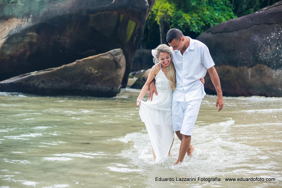 CASAMENTO TAUBATÉ ENSAIO Carol e Felipe FOTOGRAFO EDUARDO LAZZARINI FOTOGRAFO DE CASAMENTOS EM TAUBATE SP