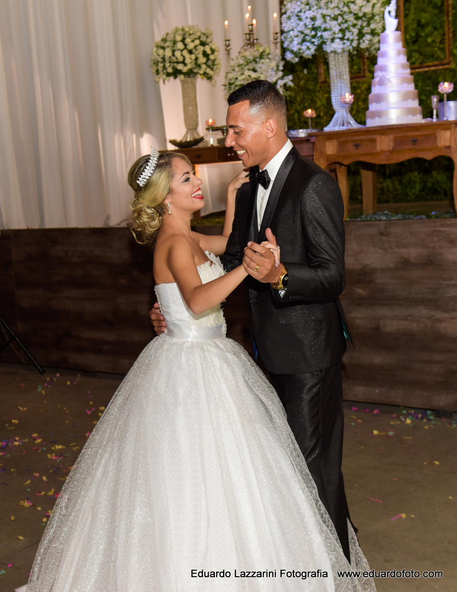 CASAMENTO TAUBATÉ Carol e Felipe FOTOGRAFO EDUARDO LAZZARINI FOTOGRAFO DE CASAMENTOS EM TAUBATE SP