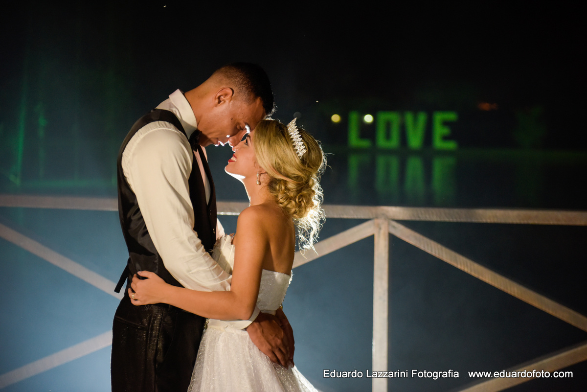CASAMENTO TAUBATÉ Carol e Felipe FOTOGRAFO EDUARDO LAZZARINI FOTOGRAFO DE CASAMENTOS EM TAUBATE SP