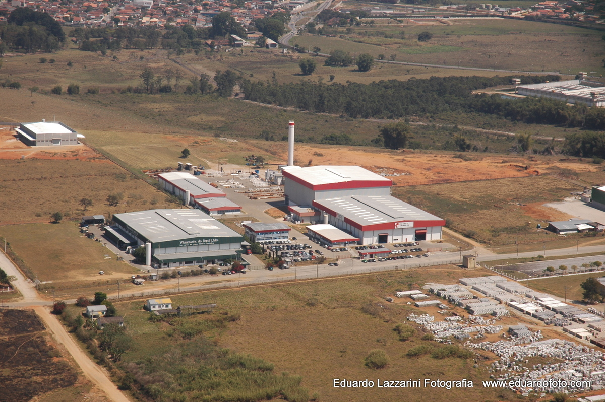 FOTOGRAFIA CORPORATIVA EMPRESARIAL TAUBATE SP fotos aereas FOTÓGRAFO EDUARDO LAZZARINI