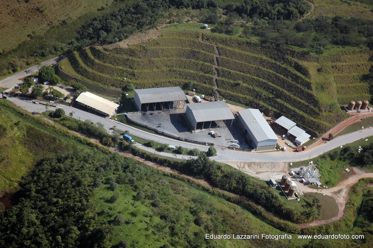 FOTOGRAFIA CORPORATIVA EMPRESARIAL TAUBATE SP fotos aereas FOTÓGRAFO EDUARDO LAZZARINI