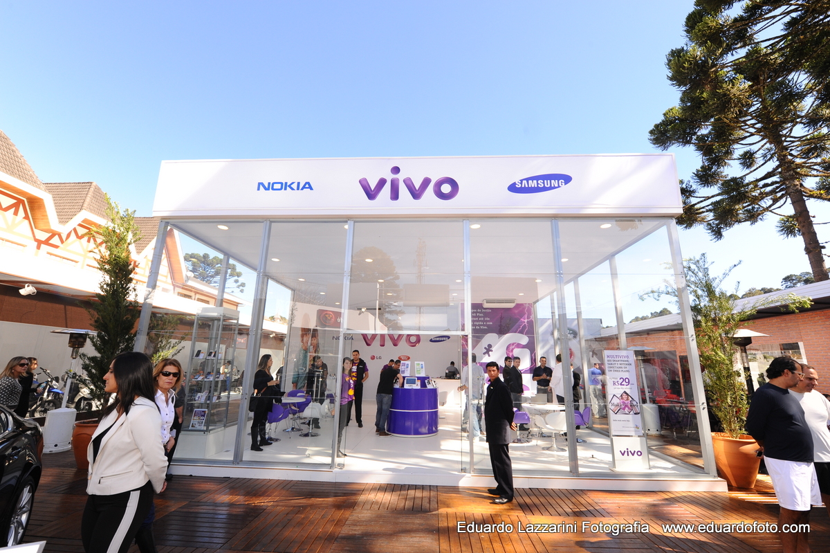 FOTOGRAFIA CORPORATIVA EMPRESARIAL TAUBATE SP Estande Vivo FOTÓGRAFO EDUARDO LAZZARINI